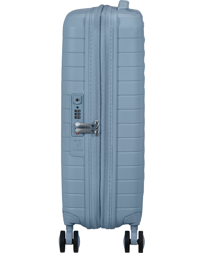 American Tourister Fastforward